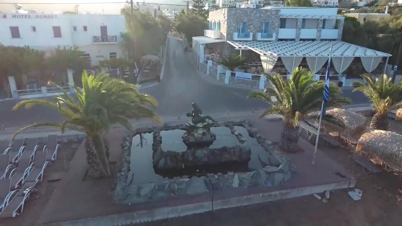 Blue Harmony Hotel Kini Exterior photo