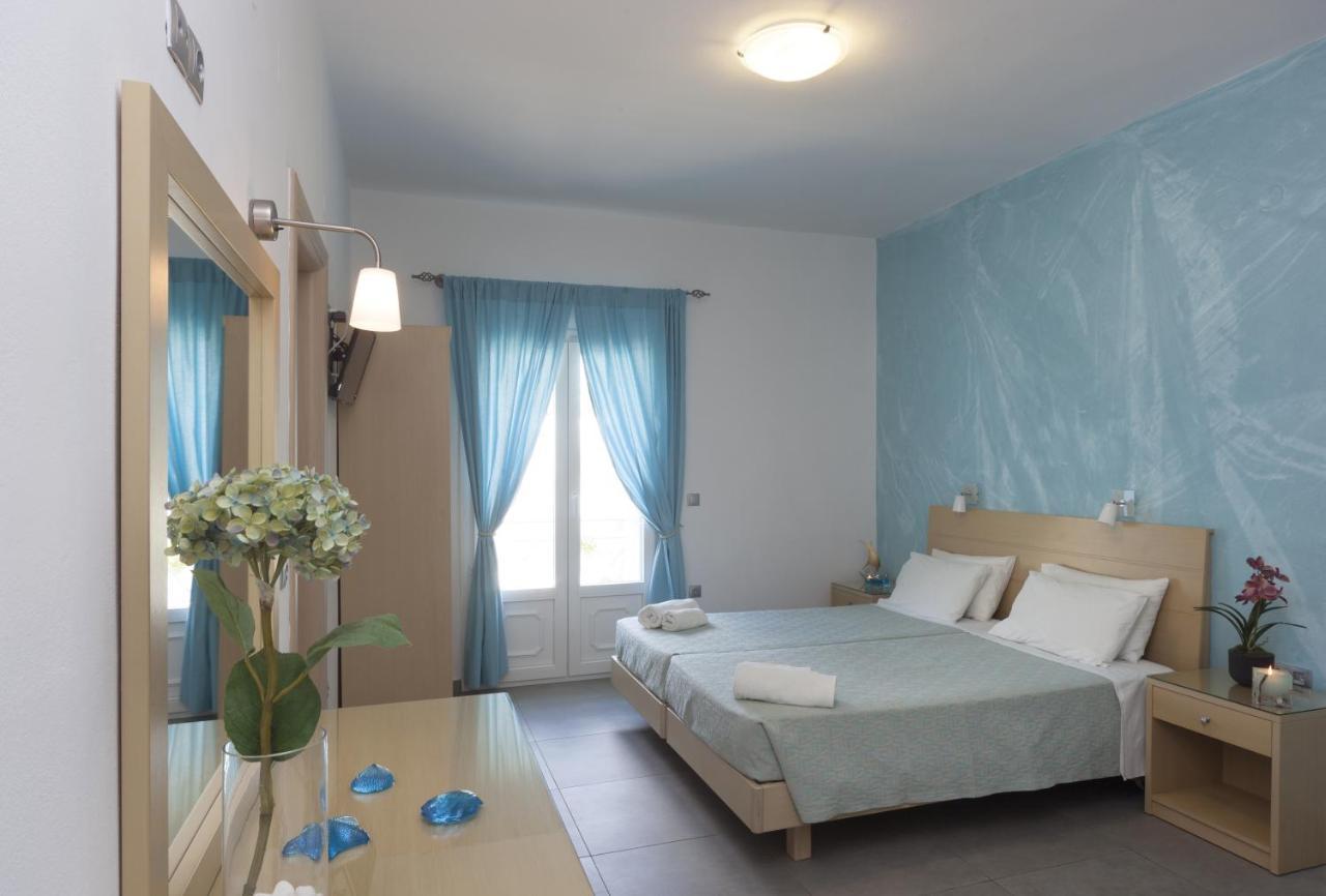 Blue Harmony Hotel Kini Exterior photo